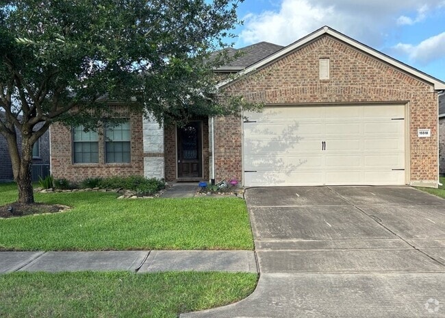 Building Photo - 15518 Huddleston Dr Rental