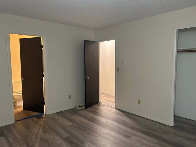 Photo - 14264 Prospect Rd