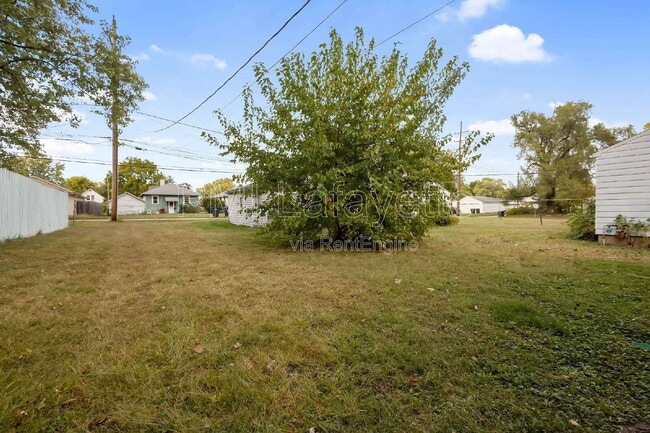 Photo - 2022 Charles St
