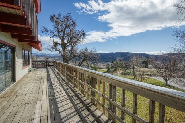Photo - 24450 Willow Pass Dr