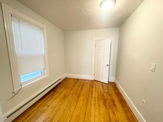 Photo - 22 Howell St Unit 2