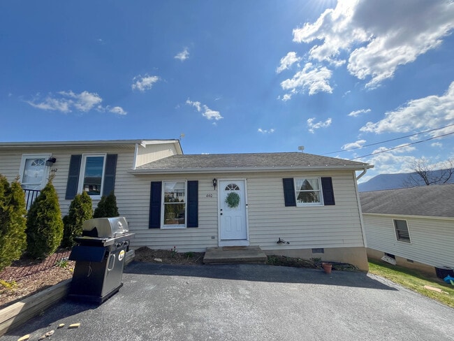 Photo - 440 Pleasant View Dr