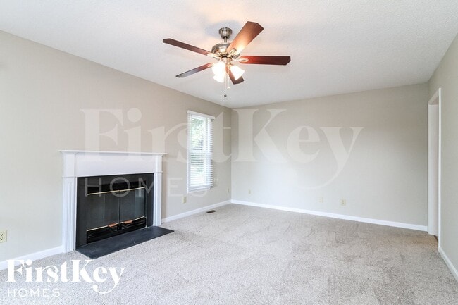 Photo - 18 Planters Wood Trail