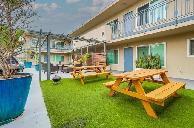 Photo - 99th St Apts at Sofi