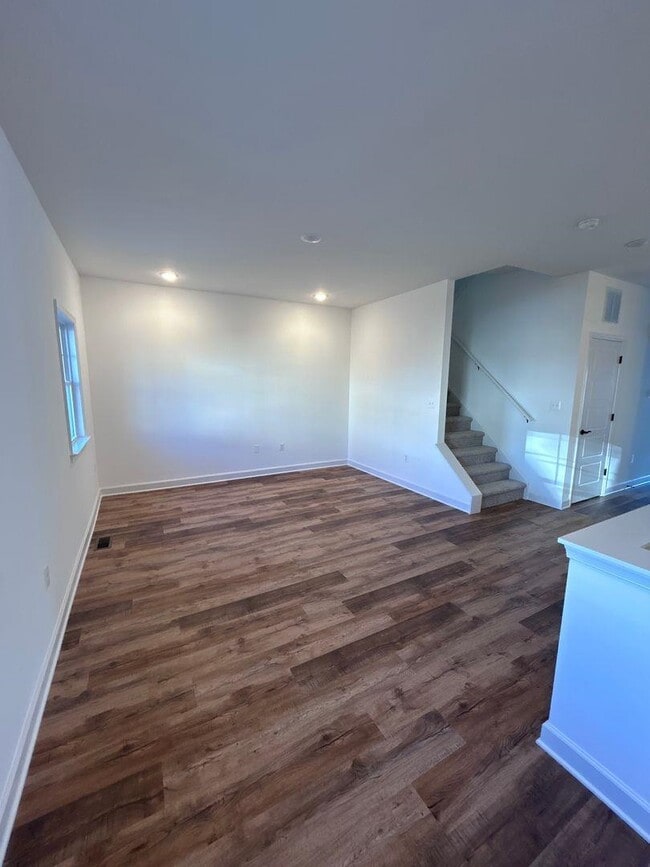 Photo - 1416 DERBY Dr