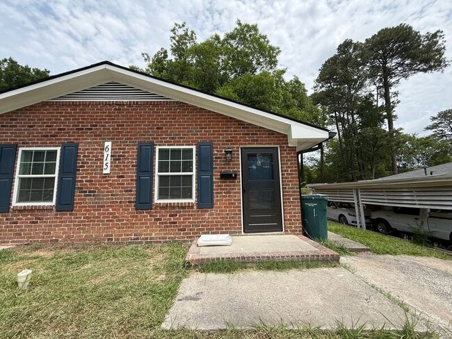 Building Photo - 615B Burlington Ave Unit B