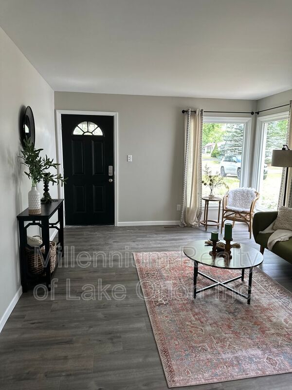 Photo - 4811 Summerhill Dr