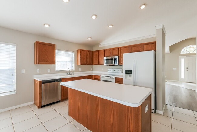 Photo - 31343 Heatherstone Dr