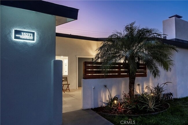 Photo - 15271 Yorkshire Ln