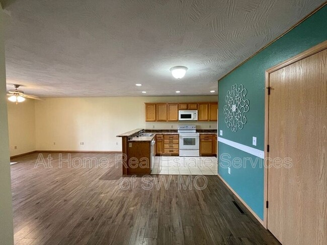 Photo - 730 Olive St Unit A