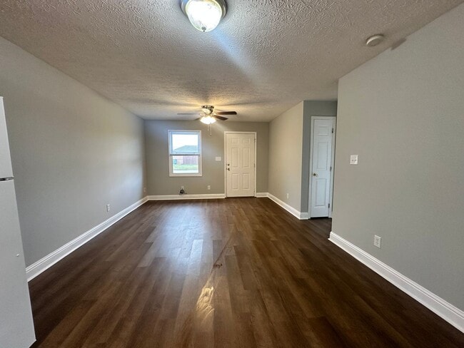 Photo - 3470 Legacy Run Unidad Apt B