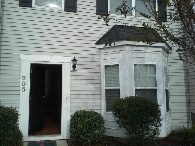 Photo - Room in Townhome on Hampshire Downs Dr