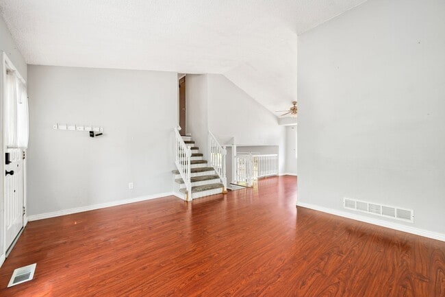 Photo - 145 Caria Dr