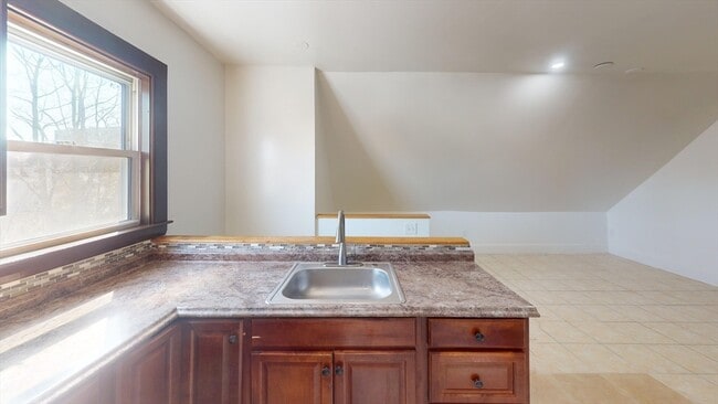 Photo - 45 Henry Ave Unidad 3