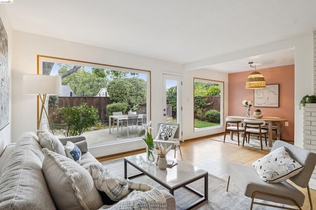 Photo - 1231 Coventry Rd