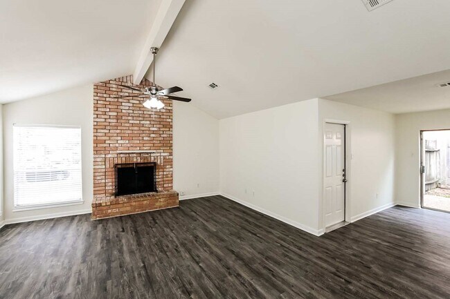 Photo - 15610 Cabot Creek Cir