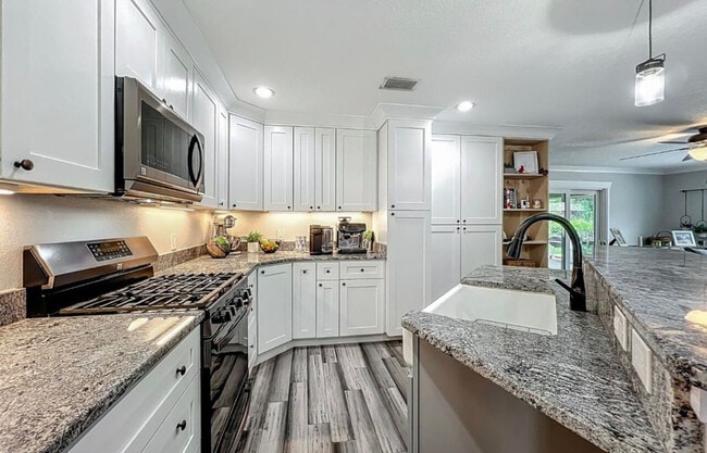 Photo - 1425 Lester Ct