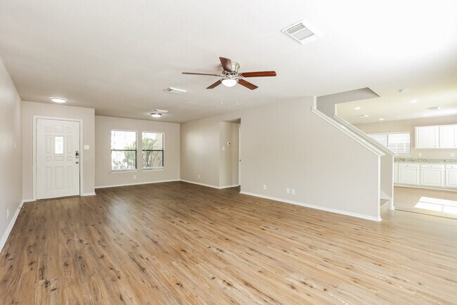 Photo - 10218 Sandbrook Hill