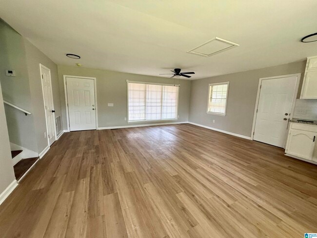 Photo - 2800 Emerald Ave