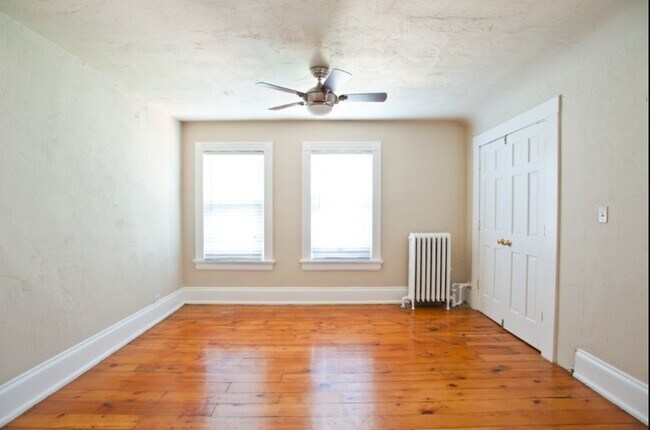 Photo - 2214 E Ivanhoe Pl Unit 2