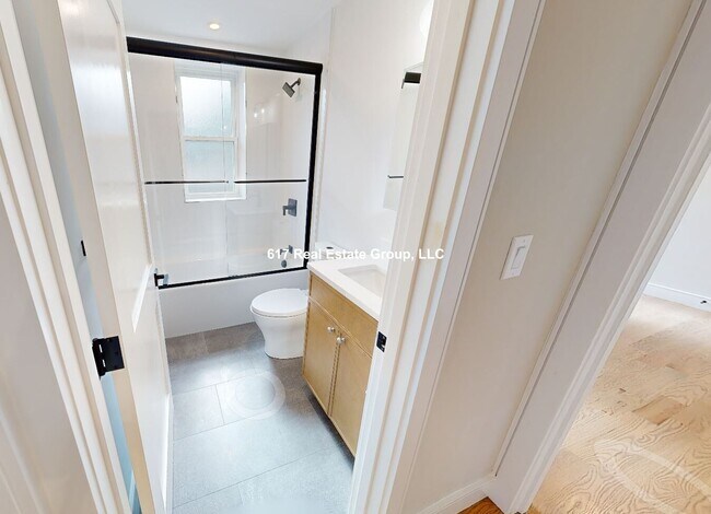 Photo - 161 Allston St Unidad 4