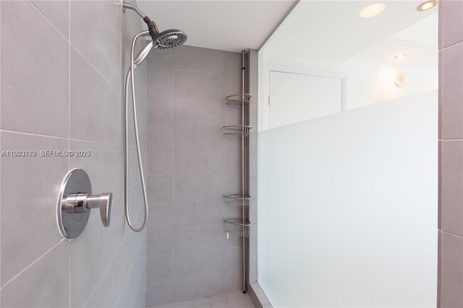 Photo - 92 SW 3rd St Unit 3602