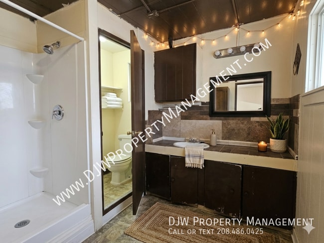 Photo - 103 SW 1st St Unidad B