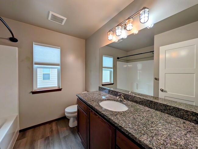 Photo - 3-Bed, 2.5-Bath Townhome w/ 2-Car Garage