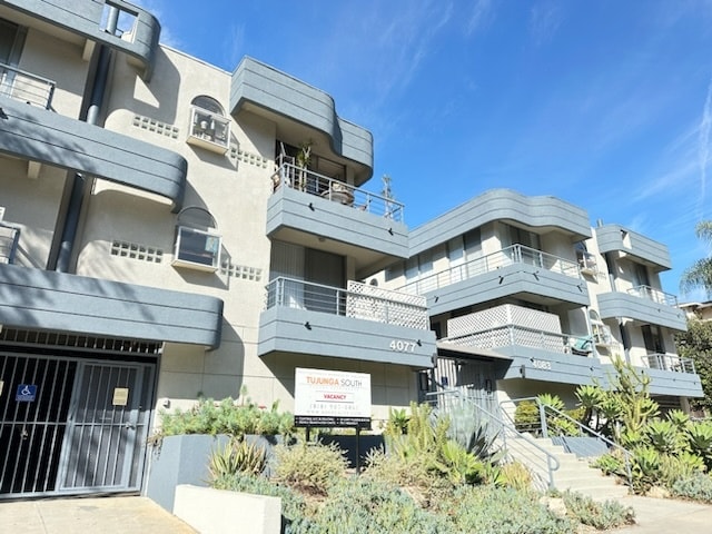 Photo - Tujunga South Apartments