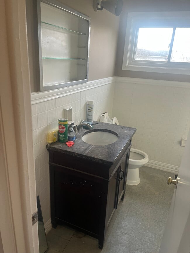 Photo - 1342 Koebel Rd