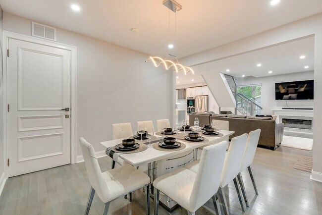 Photo - 2135 Rosemont Dr Unit SI ID1507231P