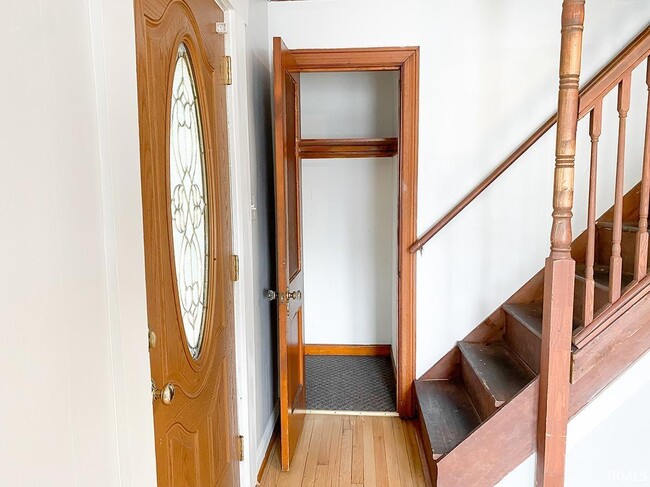 Photo - 108 E Cottage Grove Ave