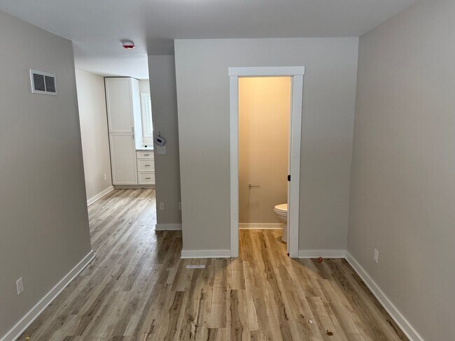 Photo - Elizabeth - 321/323 Unit 321