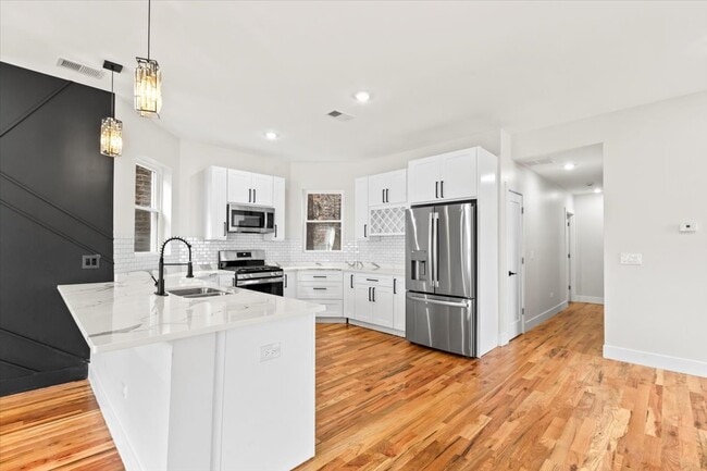 Photo - 6128 S Rhodes Ave Unit 2