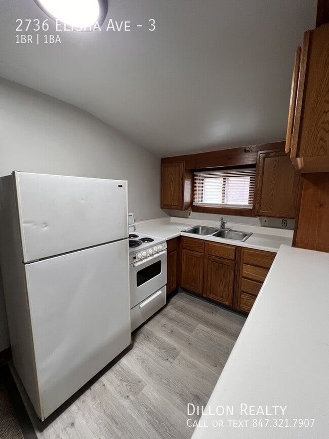 Photo - 2736 Elisha Ave Unidad 3
