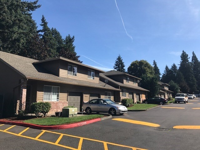 Photo - 12027-12069 SE Foster Rd