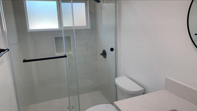 Photo - 2240 San Francisco Ave