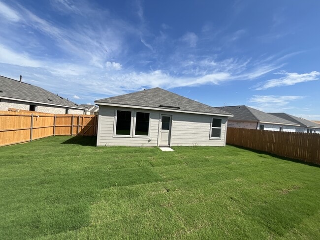 Building Photo - 1223 Falcon Hts Dr Rental