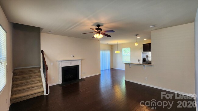 Photo - 508 Knothole Ln