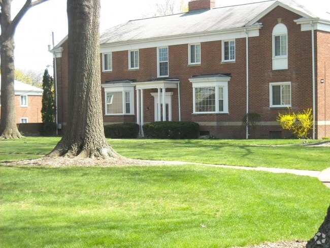 Building Photo - Parkview Apartments