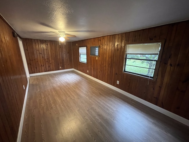 Photo - 408 NW 10th Ave