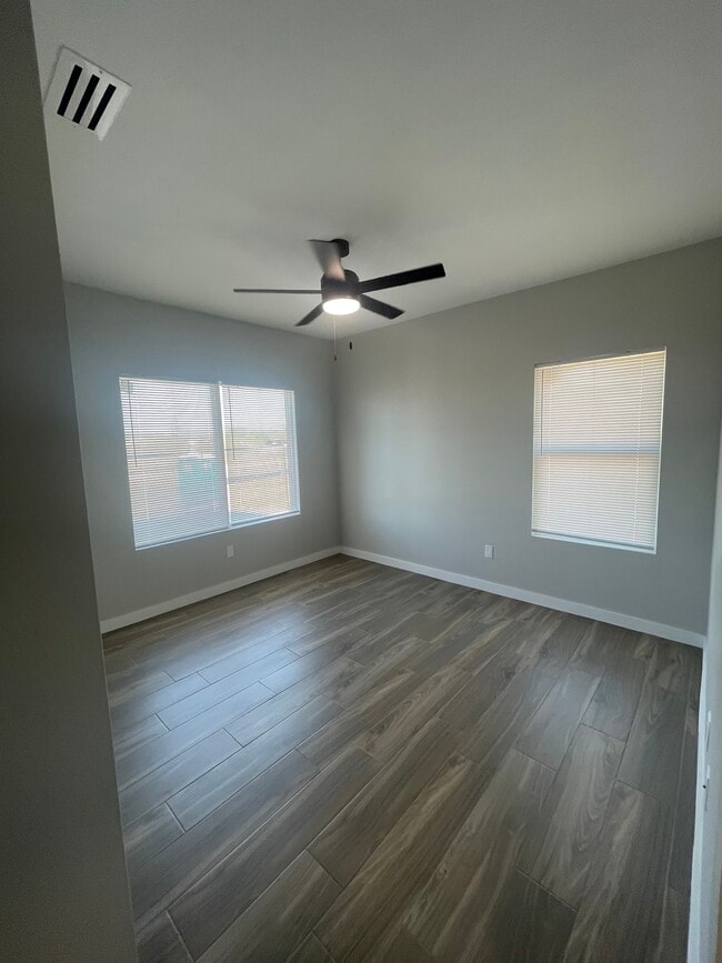 Kona Apartments