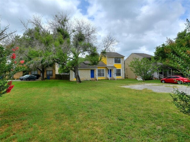 Building Photo - 116 Hillside Dr Rental