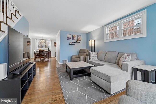 Photo - 273 Westbrook Dr