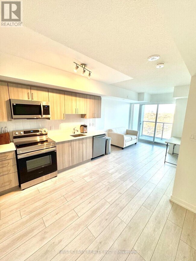 Photo - 556 Marlee Ave Unit 718