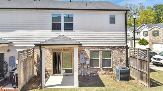 Photo - 1186 Arrowlake Rd