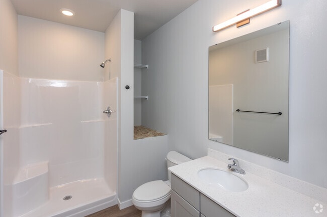 1BR, 1BA, Astrid - 619SF - Bathroom - MAKT