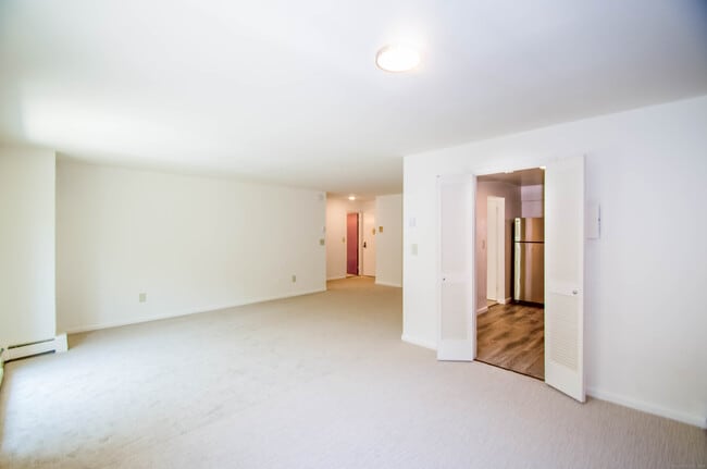 Photo - 3900 Park Ave