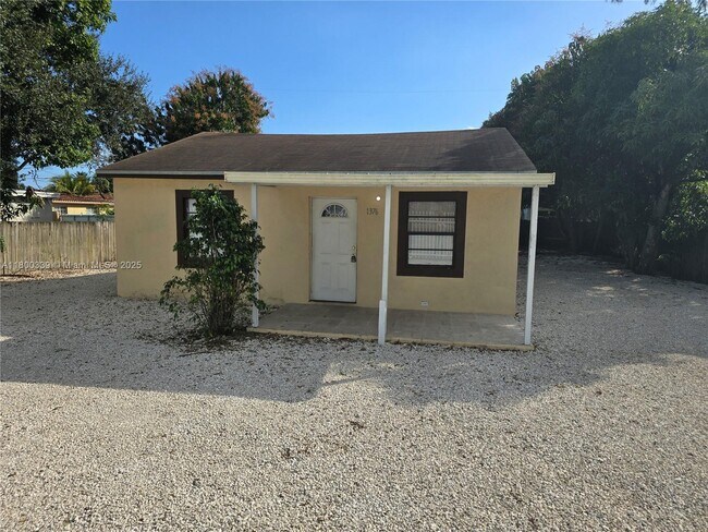 Photo - 1376 NW 103rd St Apartamento Unidad 1
