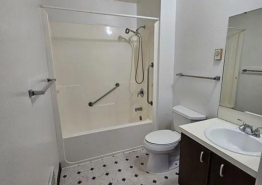 Photo - 835 W Main St Apartment
